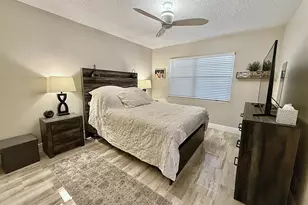 359 Oakridge T, Deerfield Beach, FL 33442 - Photo 18
