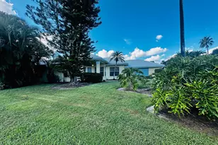 438 SW Fairway Vista, Port Saint Lucie, FL 34986 - Photo 2