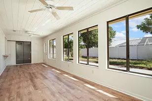 560 W Forest Trail, Vero Beach, FL 32962 - Photo 10