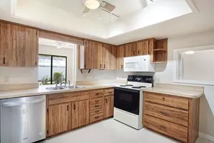 560 W Forest Trail, Vero Beach, FL 32962 - Photo 12