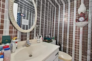2425 Presidential Way, West Palm Beach, FL 33401 - Photo 10
