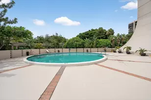 2425 Presidential Way, West Palm Beach, FL 33401 - Photo 14