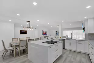 39 Edinburgh Dr, Palm Beach Gardens, FL 33418 - Photo 4
