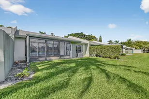 20 Camden Ln, Boynton Beach, FL 33426 - Photo 8