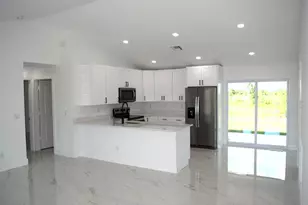 7542 NW 83rd Ct, Okeechobee, FL 34972 - Photo 12