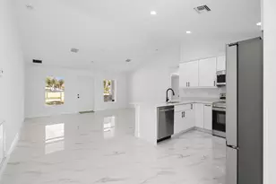 7542 NW 83rd Ct, Okeechobee, FL 34972 - Photo 10