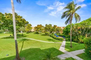 127 Yacht Club Way, Hypoluxo, FL 33462 - Photo 22