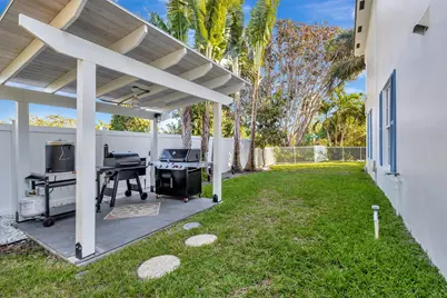 213 Kings Lynn, Delray Beach, FL 33444 - Photo 12