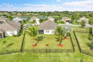 2785 Granville Mnr SW, Vero Beach, FL 32968 - Photo 38