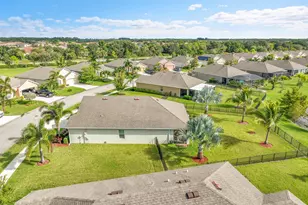 2785 Granville Mnr SW, Vero Beach, FL 32968 - Photo 36