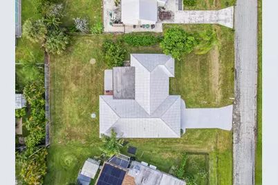 2074 SE Doverbrook Street, Port Saint Lucie, FL 34983 - Photo 32