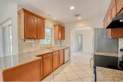 2074 SE Doverbrook Street, Port Saint Lucie, FL 34983 - Photo 8