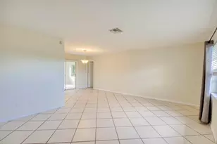 2074 SE Doverbrook St, Port Saint Lucie, FL 34983 - Photo 12