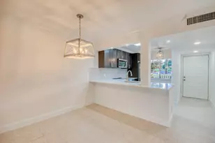 6865 Huntington Ln, Delray Beach, FL 33446 - Photo 4