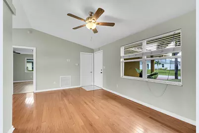 1652 SW Crawford Avenue, Port Saint Lucie, FL 34953 - Photo 10