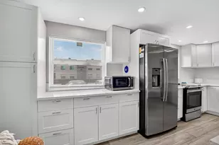 360 Flanders H, Delray Beach, FL 33484 - Photo 10