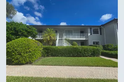 32 Southport Lane #B, Boynton Beach, FL 33436 - Photo 2