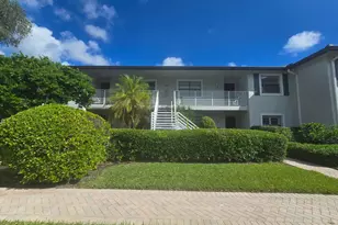 32 Southport Ln, Boynton Beach, FL 33436 - Photo 2