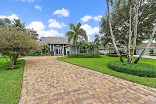18647 SE Lakeside Way, Jupiter, FL 33469 - Photo 2