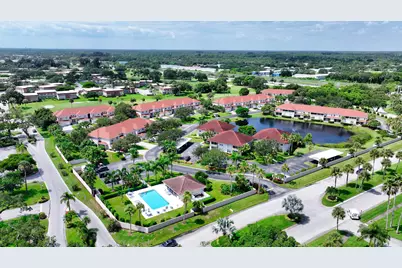 295 Grand Royale Circle #202, Vero Beach, FL 32962 - Photo 2