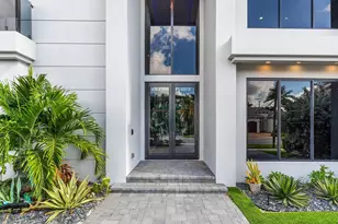 245 NE 6th Ct, Boca Raton, FL 33432 - Photo 4