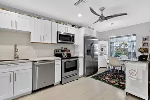 36 Southport Ln, Boynton Beach, FL 33436 - Photo 4