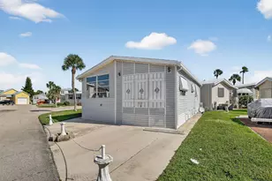 217 Nettles Blvd, Jensen Beach, FL 34957 - Photo 4