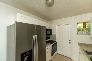 2108 Avenue E, Fort Pierce, FL 34950 - Photo 10