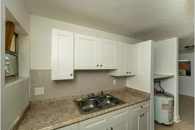 2108 Avenue E, Fort Pierce, FL 34950 - Photo 8