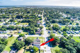 2108 Avenue E, Fort Pierce, FL 34950 - Photo 2