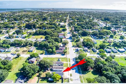 2108 Avenue E, Fort Pierce, FL 34950 - Photo 2