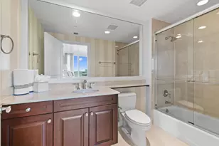 5050 N Ocean Dr, Singer Island, FL 33404 - Photo 30