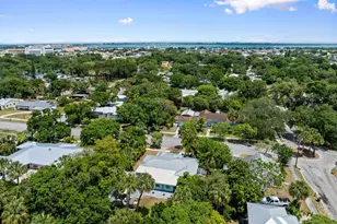 609 S 9th St, Fort Pierce, FL 34950 - Photo 32