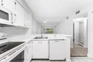 2230 N Cypress Bend Dr, Pompano Beach, FL 33069 - Photo 6