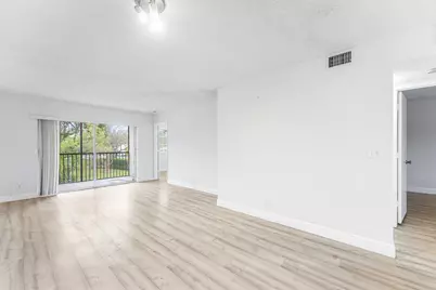2230 N Cypress Bend Drive #209, Pompano Beach, FL 33069 - Photo 8