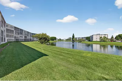 2001 Guildford A, Boca Raton, FL 33434 - Photo 56