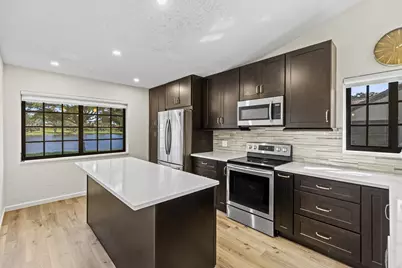 8261 Waterline Drive, Boynton Beach, FL 33472 - Photo 4