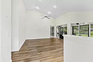 8261 Waterline Dr, Boynton Beach, FL 33472 - Photo 12