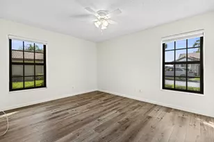 8261 Waterline Dr, Boynton Beach, FL 33472 - Photo 32