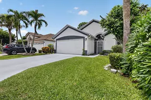 412 Trotters Ln, Greenacres, FL 33413 - Photo 2