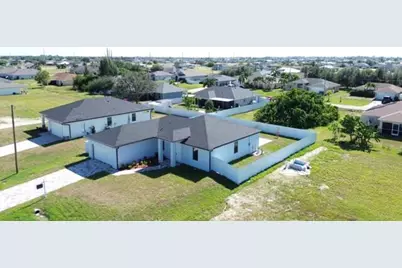 2458 NW 9th Ter Terrace, Cape Coral, FL 33993 - Photo 4