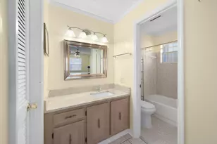 109 Lakes End Dr, Fort Pierce, FL 34982 - Photo 16