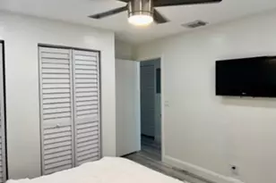 200 NE 56th St, Oakland Park, FL 33334 - Photo 18