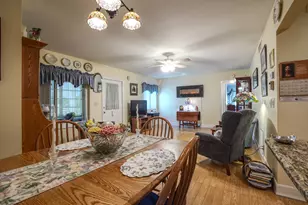 302 Pine Ridge Cir, Greenacres, FL 33463 - Photo 6