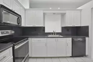 8146 Windgate Dr, Boca Raton, FL 33496 - Photo 4