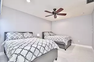 7504 Sierra Dr E, Boca Raton, FL 33433 - Photo 30