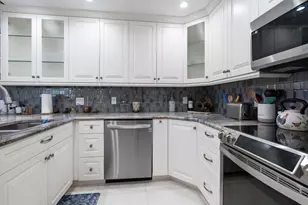 2706 Fairway Dr N, Jupiter, FL 33477 - Photo 14