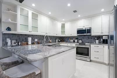 2706 Fairway Drive N, Jupiter, FL 33477 - Photo 12