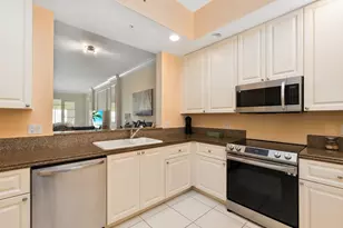 17 Harbour Isle Dr W, Hutchinson Island, FL 34949 - Photo 24