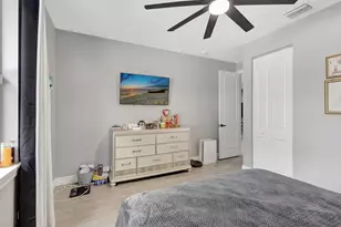 166 Neva Dr, West Palm Beach, FL 33415 - Photo 22